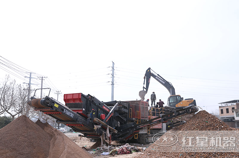 履帶式建筑垃圾破碎機(jī)圖片及工作原理_價格