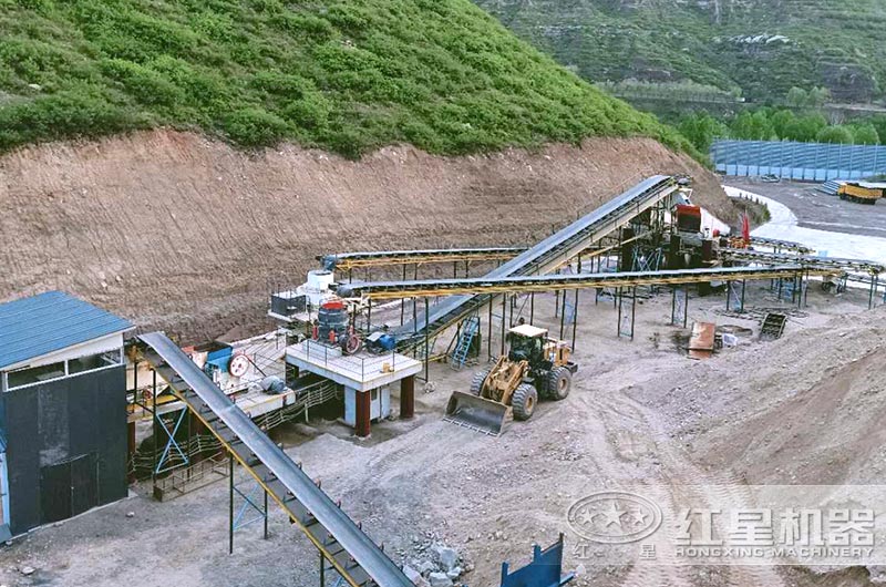 打石英砂用什么設備？提供高純石英砂生產工藝流程