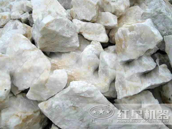 時產(chǎn)800噸的硅石破碎生產(chǎn)線需要哪些設(shè)備？需要投資多少錢？