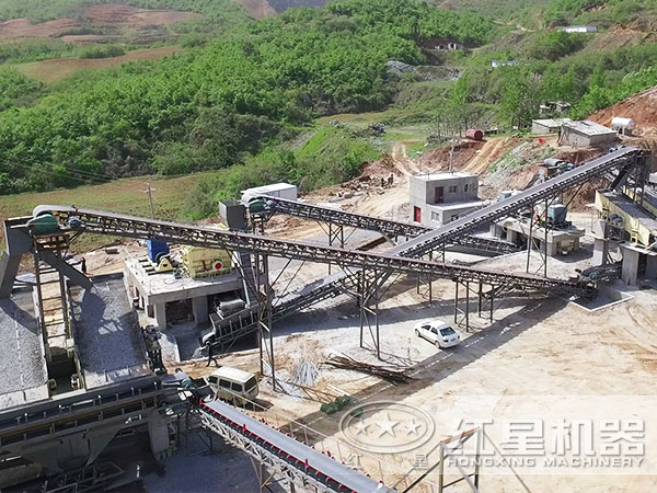 能把石塊破碎成石子的打石機(jī)多少錢？怎么配置？