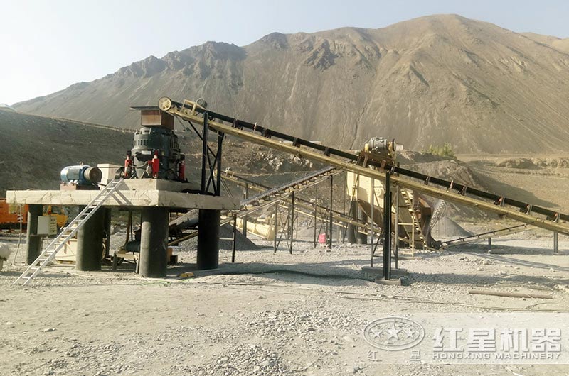 中型碎石機(jī)多少錢一臺(tái)，一天能碎多少石頭？