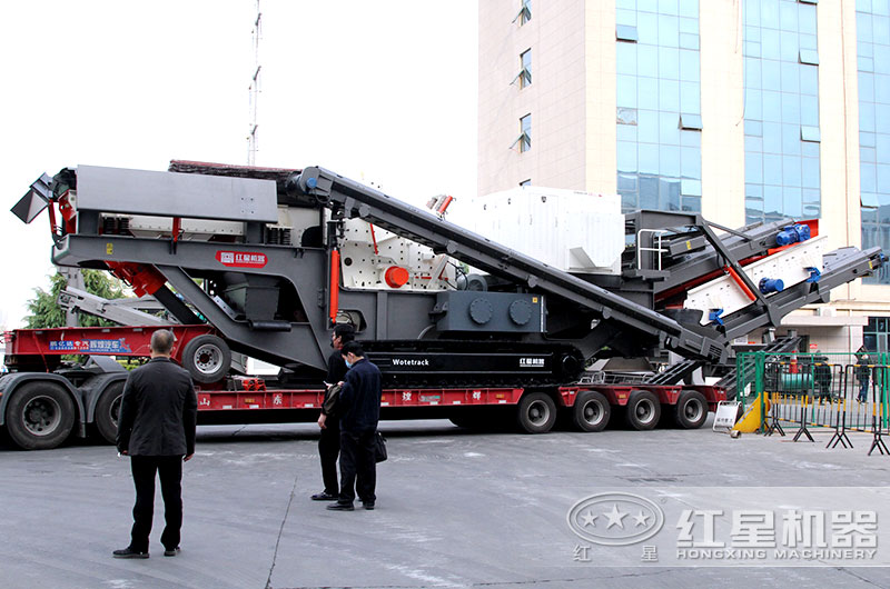 履帶式砂石粉碎機(jī)全力出擊，碎石效果驚人，報(bào)價(jià)是多少？