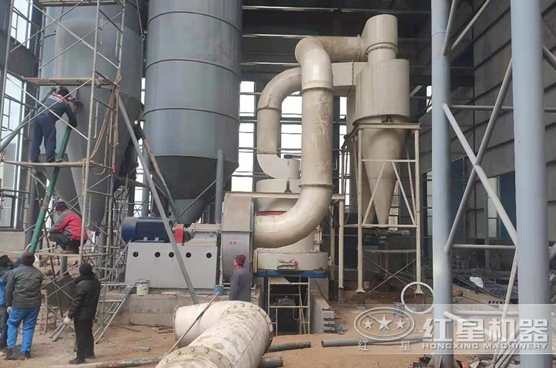 打膩?zhàn)?00目用什么磨粉機(jī)器？膩?zhàn)拥倪x擇原則是什么？
